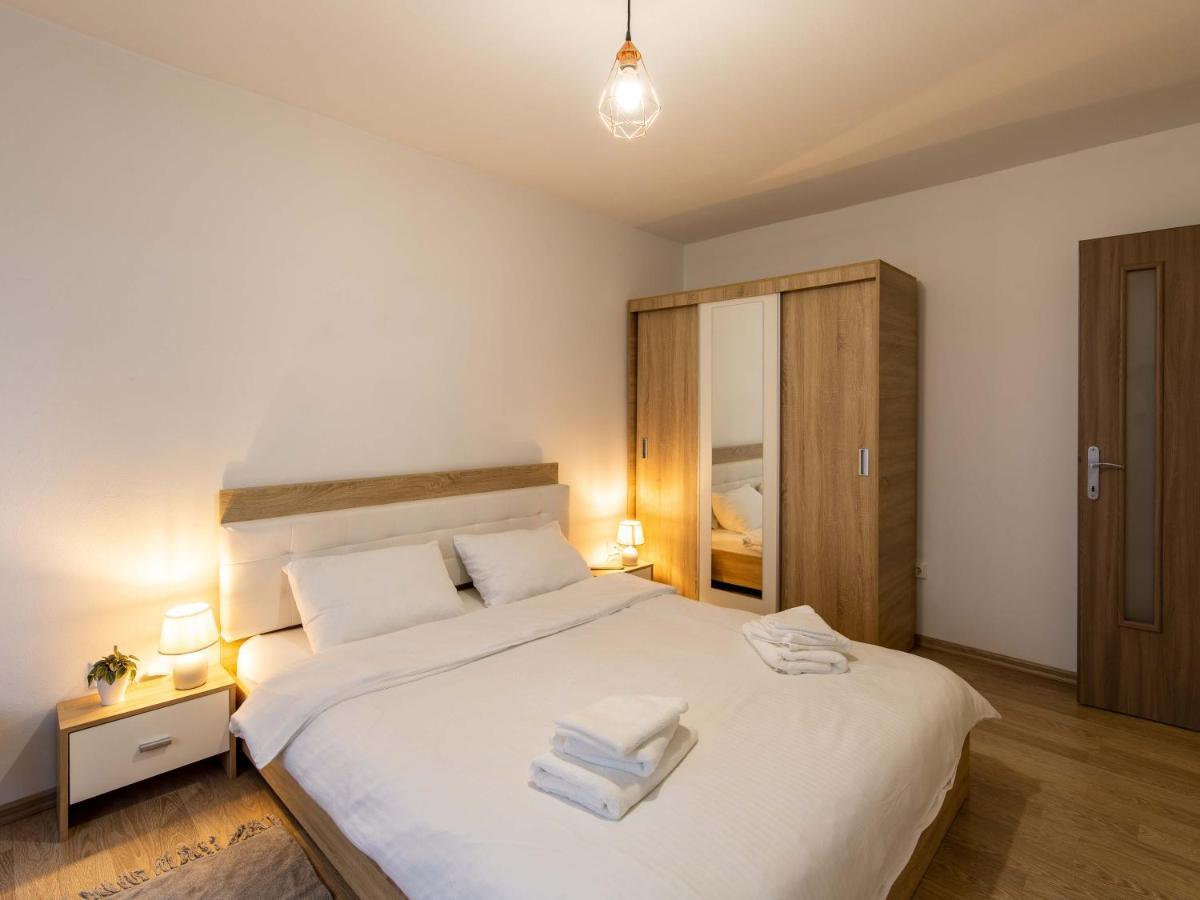 Ionita Apartament Sibiu Buitenkant foto